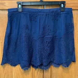 Abercrombie & Fitch scalloped hem navy lace mini skirt